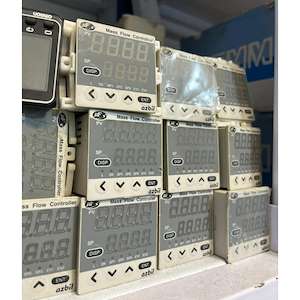 هیدرولیک پنوماتیک اترک 09129171805 پنل کنترل mass flow Azbil MPC00028